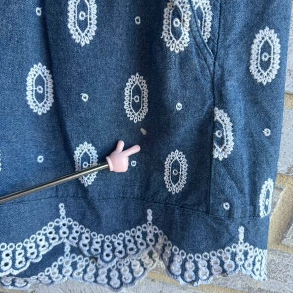 Anthropologie ETT:TWA Embroidered Eyelet Chambray 100% Cotton Shorts Size M - Picture 8 of 9
